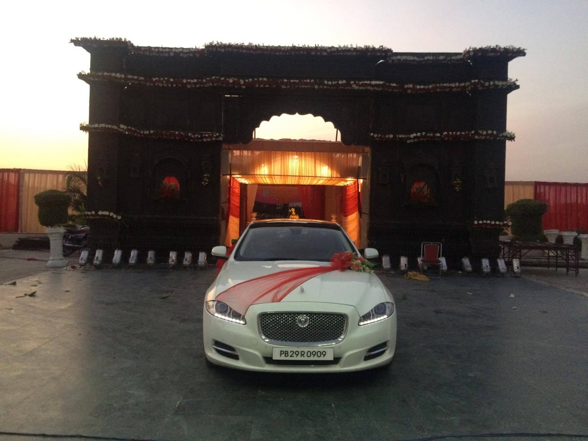 Book Luxury Wedding Cars Ludhiana, Jalandhar, Punjab